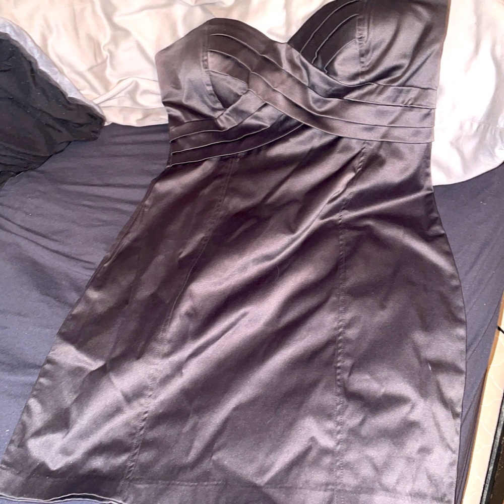 Women’s dress hardly warn